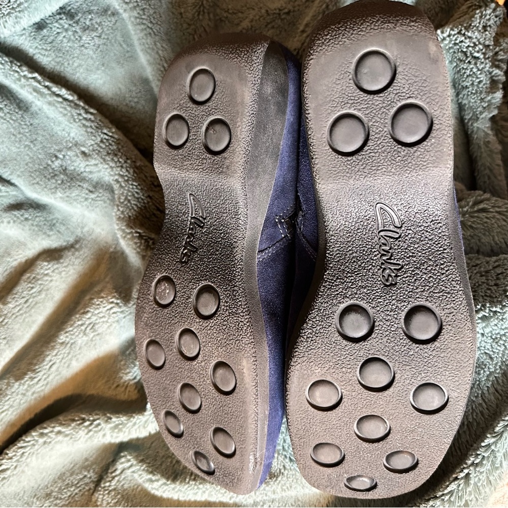 Clarks Blue Suede Booties 9W - Picture 4 of 6